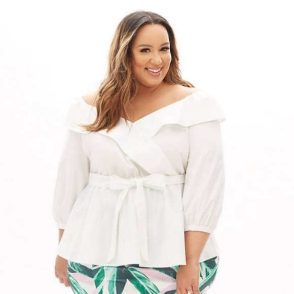 BeautiCurve Crossover Poplin Top - Picture 1 of 4